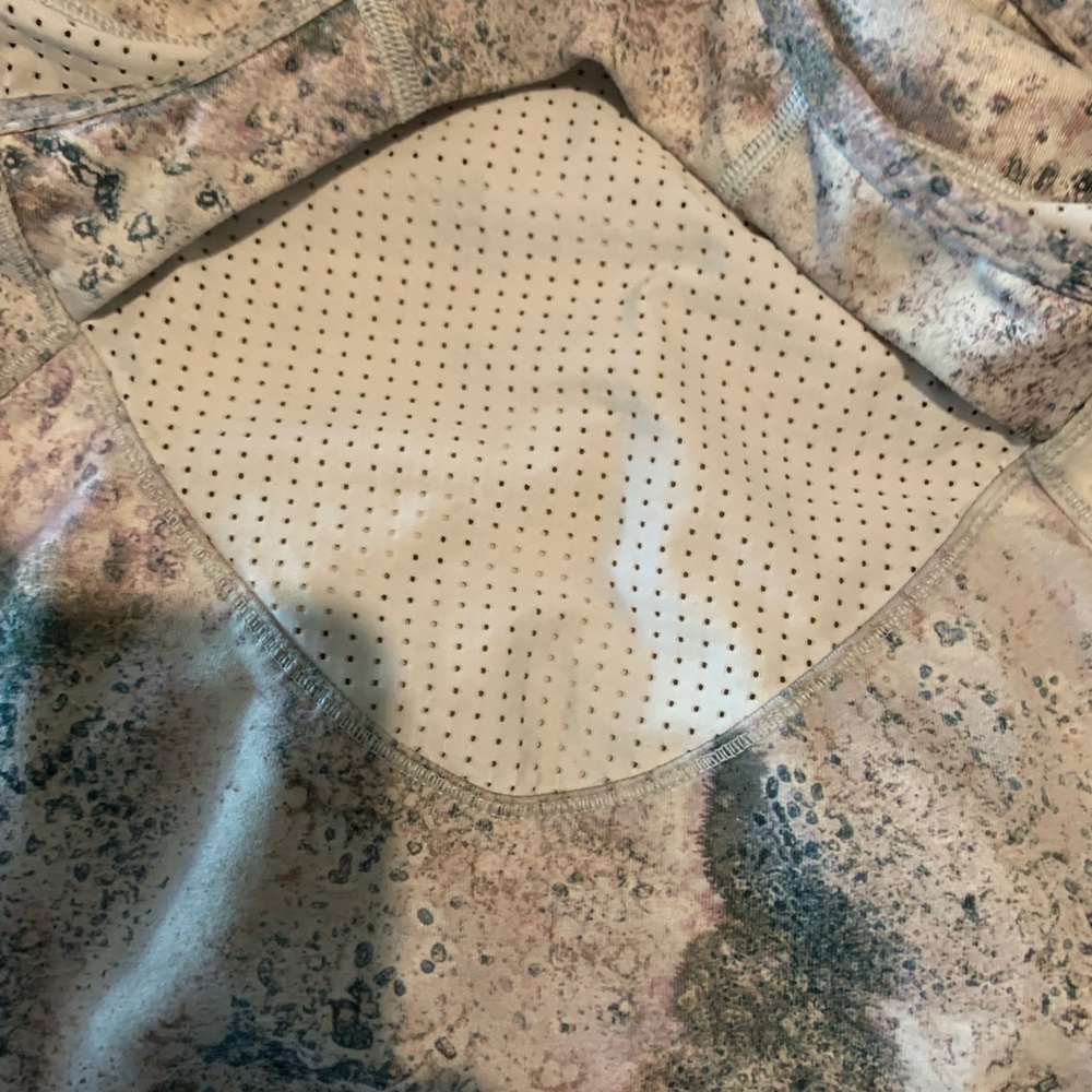 Lululemon multicolored Razorback tank - Picture 5 of 8